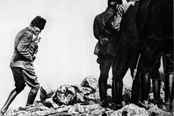 Tarihte Bugün | 26 Ağustos 1922'de Yunan işgalcileri yurdumuzdan atmak için yapılan son saldırı olan Büyük Taarruz başladı !