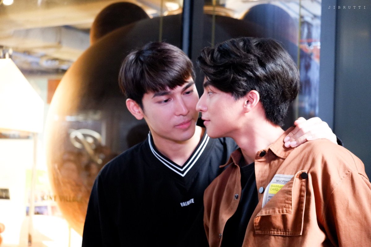 and Mew couldn't stop looking at his lips (Gulf, prob: YEP, I did THAT ) #MewGulf  #หวานใจมิวกลัฟ