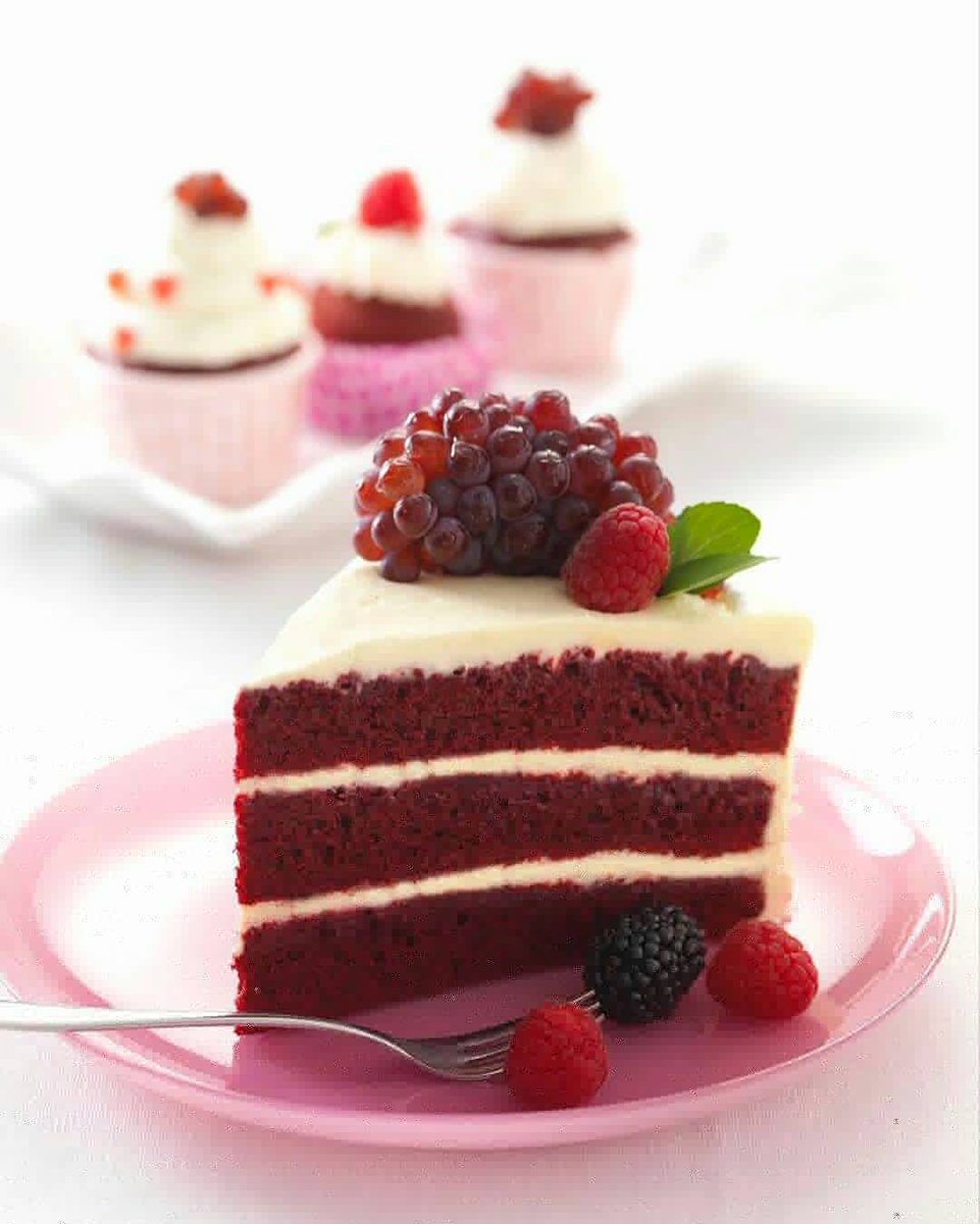 aramtecUAE's tweet photo. A party without cake is really just a meeting…. Try our Red velvet cake mix Bakels for cakes🎂 and cupcakes🍰. DM for more details. 
#aramtecuae #foodfromtheheart❤ #bakels #cakemix #redvelvet #cake #cupcakes #sweet #dessert🍰 #party #dubai🇦🇪 #uae🇦🇪 #cakelovers❤️ https://t.co/BXGy5kVC9c