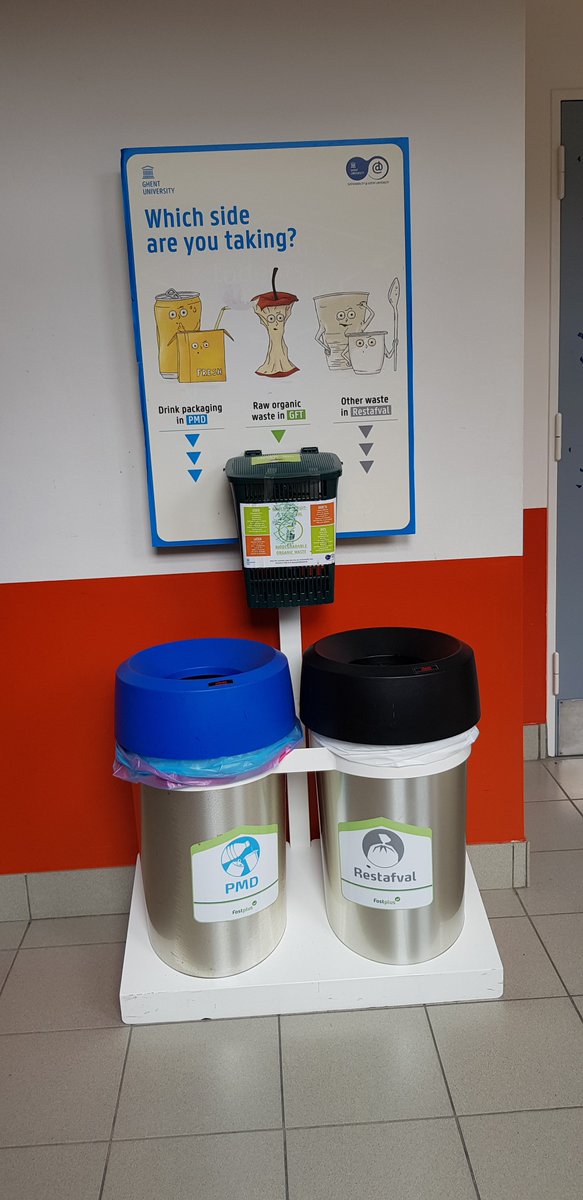 Siapa bilang kamu tidak cantik?

Wahai para perempuan berhenti merisak diri sendiri dg berkata pada diri "aku tidak cantik!" 

Jika kamu berkata spt ini, kamu menghina Tuhan YME, penciptamu!

Jika ada cowok yg bilang kamu tidak cantik, silahkan buang di sini 👇🏻