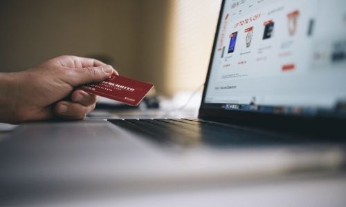 🚀Vuoi lanciare il tuo ecommerce, ma non sai da dove iniziare? 

✅Se vuoi sapere come aprire un ecommerce e focalizzare i tuoi sforzi nella direzione giusta, scopri quali sono i 5 aspetti che non devi assolutamente sottovalutare⬇️⬇️⬇️
thestartupcanvas.com/it/blog/2020/0…