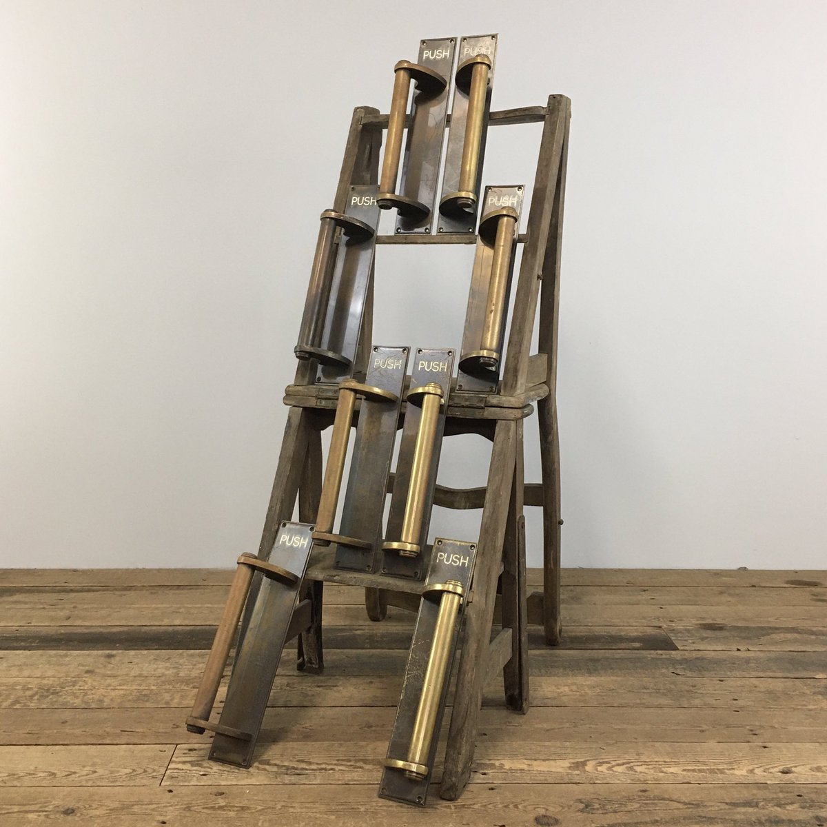 RailwayCotAntiq's tweet image. Fresh from an old Department Store comes this collection of 8 “Push” door handles. 
An ideal interior design piece, or buy them all and open your own Maternity Unit! 👶🏼😏

DM for price
RailwayCottageAntiques.com
#doorhandles #pushplate #departmentstoredecor #vintagedoorhandles