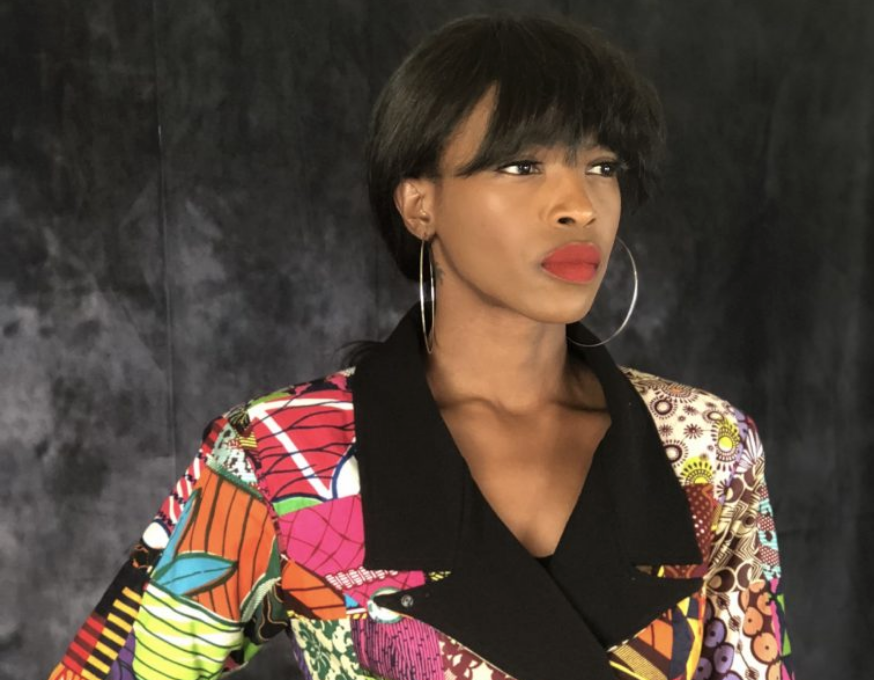 FemmesBretagne's tweet photo. Cette semaine, notre nouvel #article de #blog nous invite à découvrir le parcours inspirant de Coura Le Ricousse, #styliste 🙋🏻‍♀️ Avec sa marque #DiCourtney, elle veut proposer une #mode différente et authentique 🤗 
🔗 https://t.co/TVkuwSqbcc https://t.co/Rcw6pbpOqr