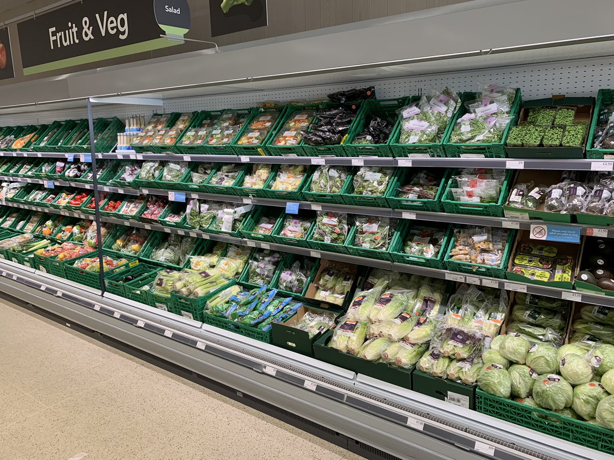 _westie1970's tweet photo. Fantastic Produce display in Ryde this morning #LovingLargeStores @ColinHayward20 @rickman_julian @PeterBatt3 @coopuk https://t.co/Pp1CwxcRg9