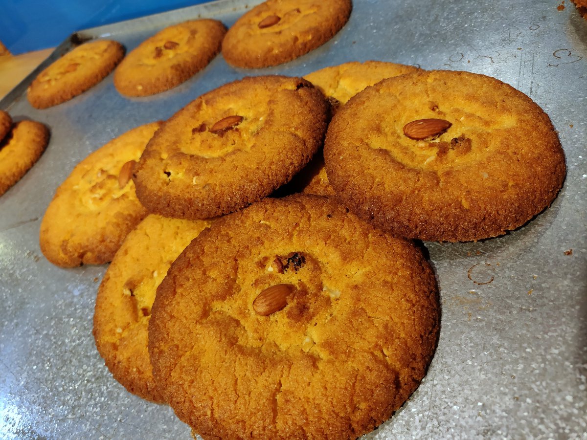 Hyderabad has dishes that are associated with different periods of the year. One such cookie is Dum Ke Roat, the demand for which skyrockets during the Islamic month of Muharram.... #Hyderabad #Telangana
foodaholix.in/2019/09/dum-ke…