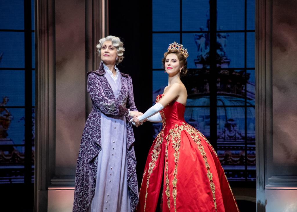 Posado Real
#amigosdelaprensa #actúanormal #osechamosdemenos
👑 @janagomezt &amp; jimenez_angels
📷 Javier Naval