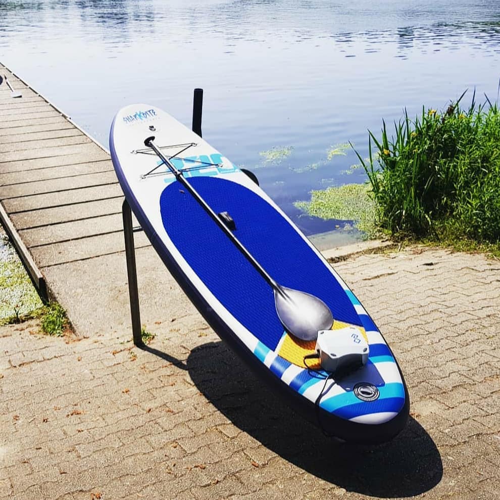 If you enjoy spending time on your SUP but aren’t all that crazy about paddling, you should check the new trend in SUP - Vaquita - a motor that can turn your ‘human-powered’ SUP into a motorized one. How cool is that! Photo credit: bootspunkt