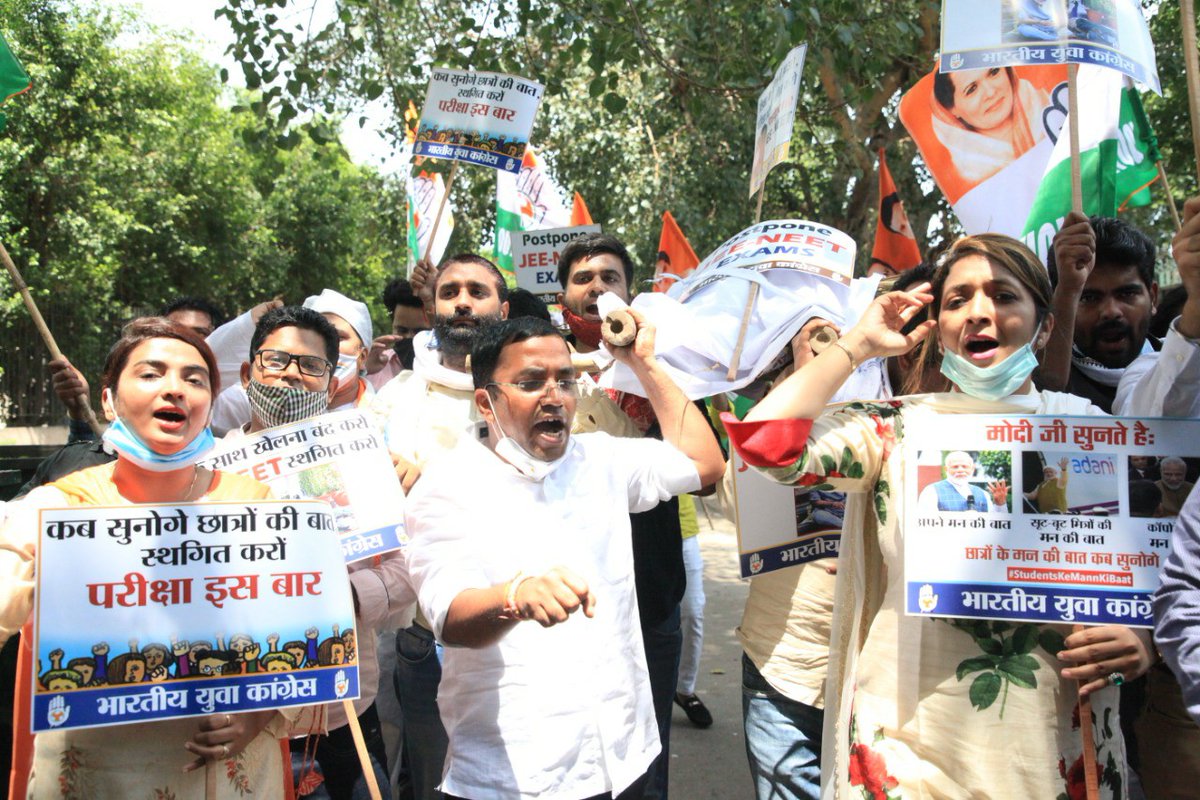 bhaiya_pawar's tweet photo. If FIR can be registered for protesting outside Education minister for the sake of students.

What if when millions of students will appear for exam and gets infected with COVID19.

FIR will be registered against education minister too ?

#AntiStudentModiGovt https://t.co/MTr56jWIjJ