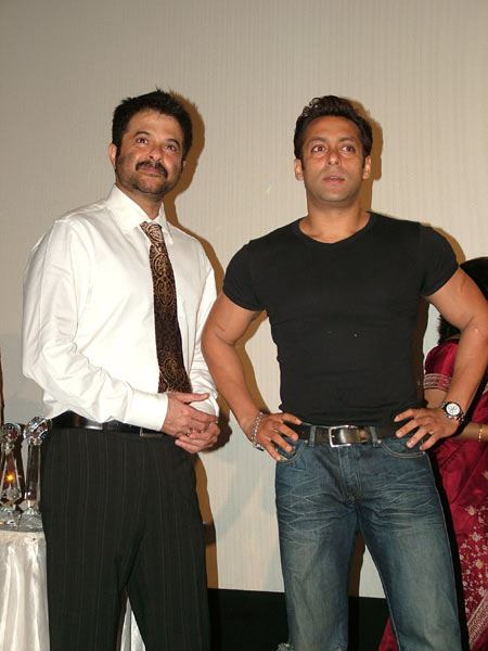 Iftykhan15's tweet photo. 32 GLORIOUS YEARS OF SALMAN KHAN
The Biggest Megastar #32YearsOfSalmanKhan
#14YearsOfNoEntry
#SalmanKhan https://t.co/1QYvEw47C0