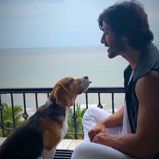Happy International Dog Day ❤ 
<a href="/VidyutJammwal/">Vidyut Jammwal</a> #dali 😍