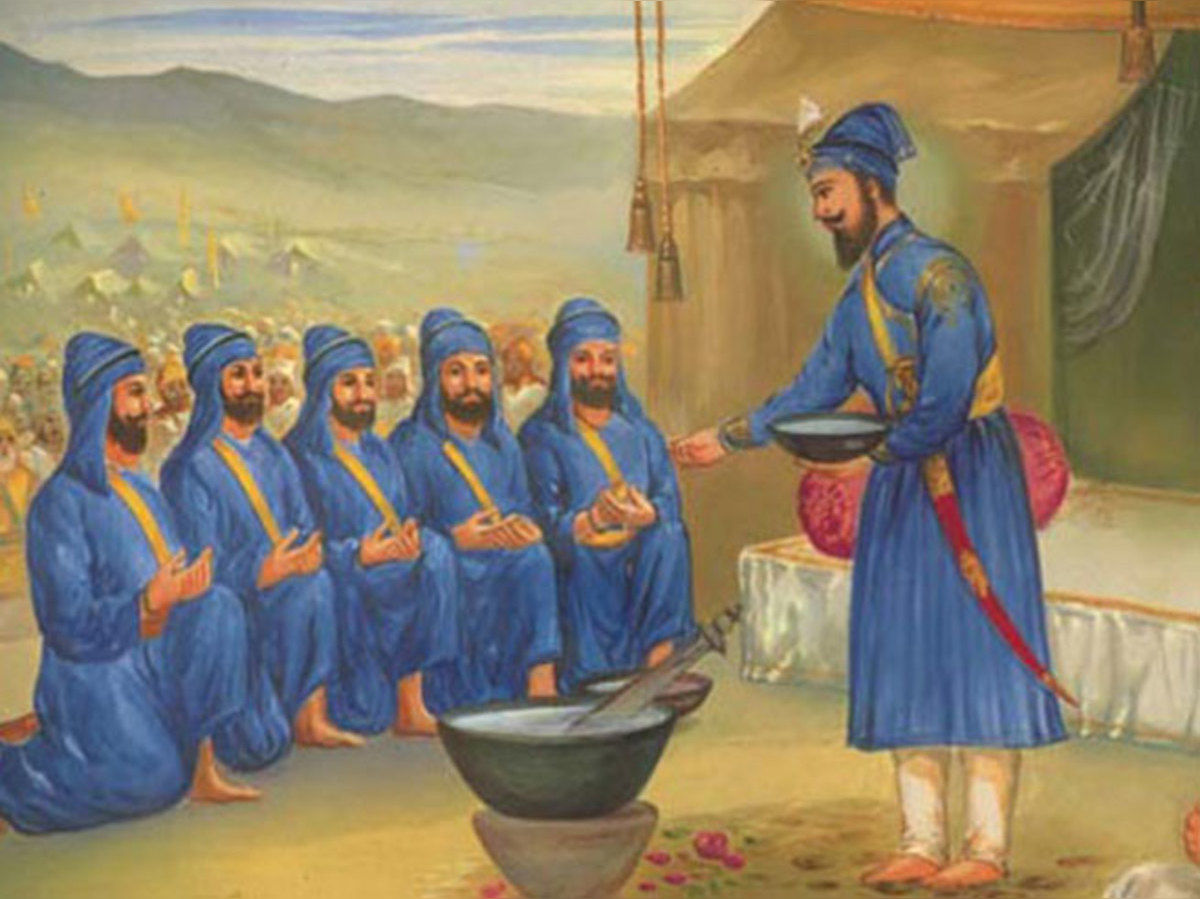 These five were the first to be admitted to the fold of the Khalsa and they in turn administered the rites of initiation to Guru Gobind Singh who called them collectively Panj Piare. Daya Ram become  #daya_singh on taking Amrit