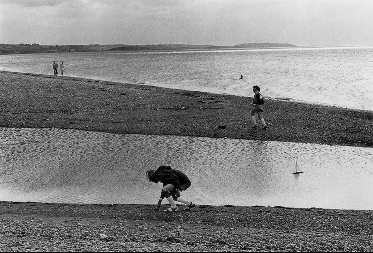 RealMrsHoney1's tweet photo. “Photography - the no man’s land between the real and fantasy - the mystery in the commonplace - the uncommonness of the commonplace” - Raymond Moore 1968
#OTD #RaymondMoore #photographyisArt
Allonby 1977 https://t.co/DX5r3XCxL7