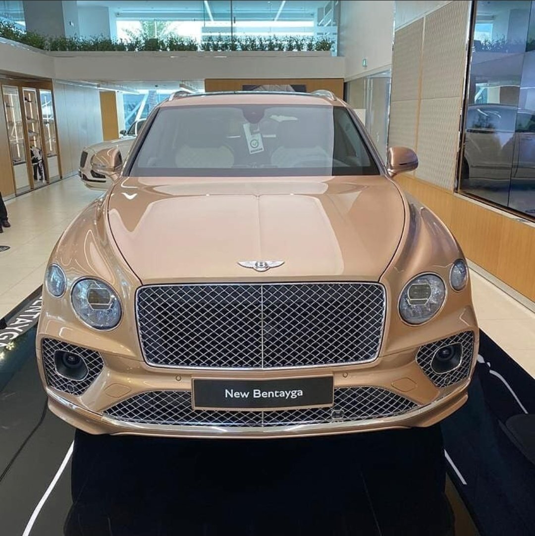 theautance's tweet photo. Look at that Bentley Bentayga 👇👇
via @drivewayza https://t.co/NOd6dOha2K