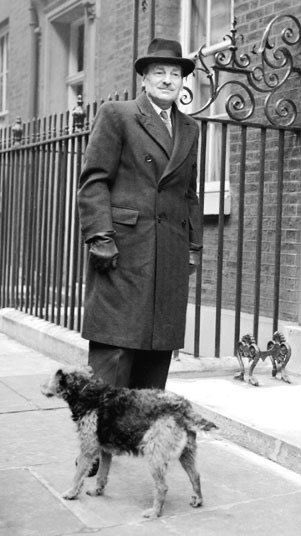 EnglishRadical's tweet image. Happy #InternationalDogDay! Pictured below: George Orwell and his dog, Marx; Clement Attlee and Ting; Christabel Pankhurst and Fay; Michael Foot and Dizzy.