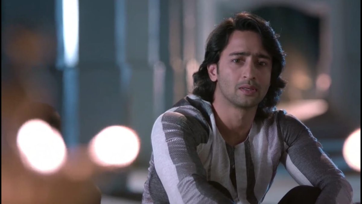 The show started with two people Their back story,bt slowly slowly his back story overshadowed by other things,his questions his insecurities his craving for love,his being abondent by his father,all things become blurry+ #YehRishteyHainPyaarKe  #Abir  #ShaheerSheikh  #ShaheerAsAbir