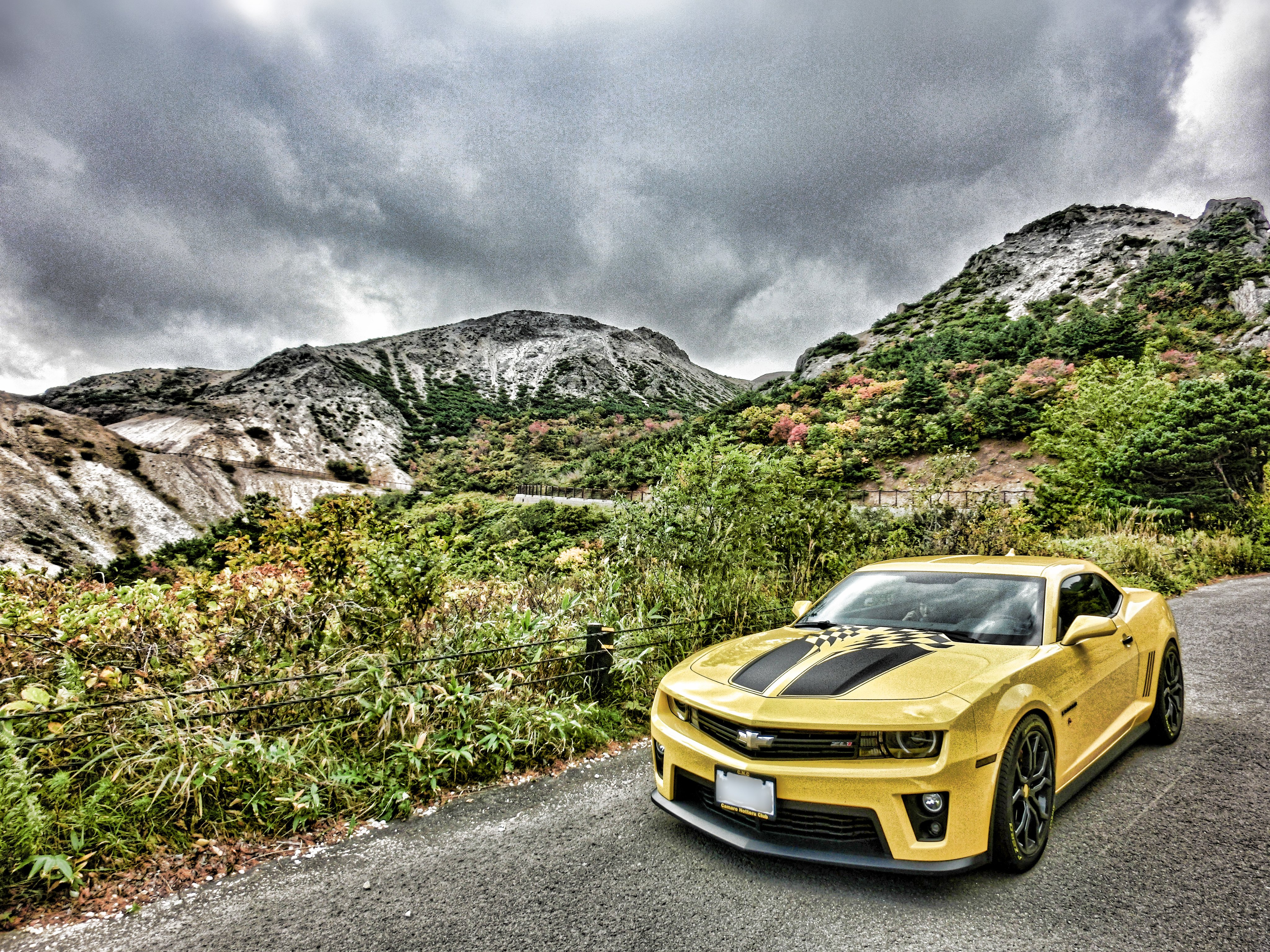 ロド 昔の写真パート３ 磐梯吾妻スカイラインにて カマロ シボレー Camaro Chevrolet Chevy アメ車 マッスルカー Musclecar バンブルビー 磐梯吾妻スカイライン 福島 吾妻八景 標高1350m 浄土平 吾妻山 過去pic 思い出 思い出グラム