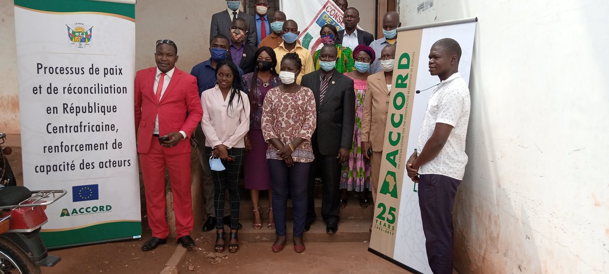 Dans le cadre du projet PBF, financé par ONG #ACCORD le CNJCA a entamé depuis le 18 Août 2020, une série de consultations en vue d'identifier les obstacles à la participation effective des jeunes au processus paix
#il_est_impossible_de_construire_une_Paix_Durable_sans_les_Jeunes