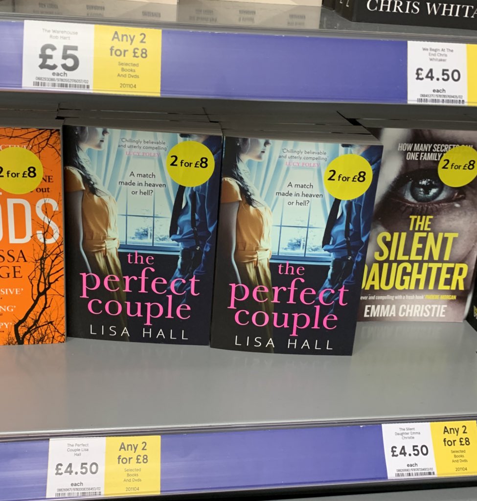 Lil’ tesco shop. And spotted this beauty by @LisaHallAuthor ❤️📚❤️#ThePerfectCouple