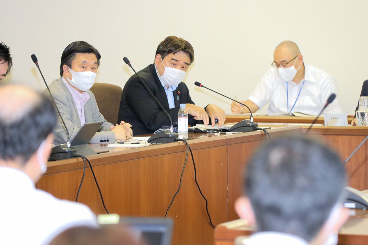 神戸市会議員 岡田ゆうじ On Twitter また ヤミ専従や外郭団体の不祥事を受けて 神戸市 クレドにおける どんなときも市民目線 圧倒的な当事者意識 を人事評価に盛り込むという点について 具体的にどう評価項目とするのか 質疑いたしました