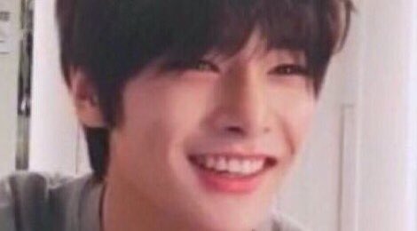 joysbeom's tweet photo. jeongin best boy !! did it work ?? https://t.co/fgbzNgxOl7