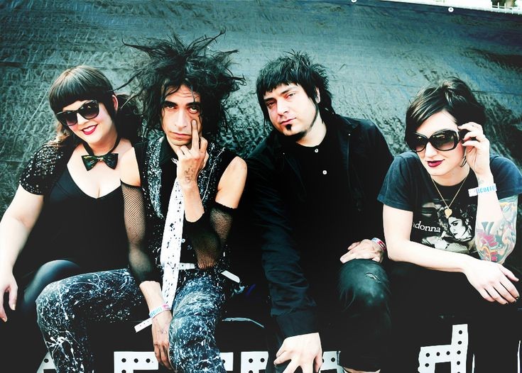 Mindless self indulgence обои. Mindless self indulgence комикс. Mindless self indulgence. Adios amigos mindless self indulgence. Группа mindless self indulgence.