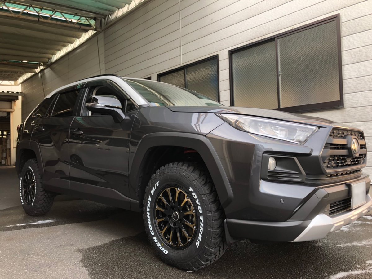 tanabe61673631's tweet image. 弊社デモカーの ＃RAV4 に ＃SSR ホイールのDEVIDE FTを装着しましたのでご紹介！
＃DEVIDE FT
rd-tanabe.com/ssr/lineup/bla…
ホイーだけではなく、カスタムスプリングのUP210も装着！
＃UP210 
rd-tanabe.com/tanabe/lineup/…
ホイールとカスタムスプリングのセットすることでこのようなイメージになります！