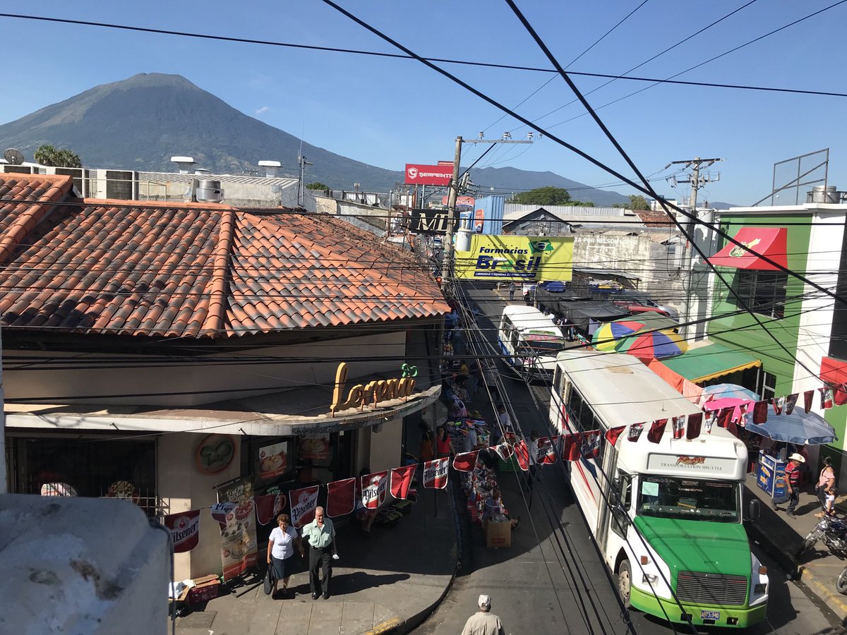 DavidLelliottUK's tweet image. Suerte a todos quienes están reabriendo sus negocios en El Salvador esta semana. Y cuídense!