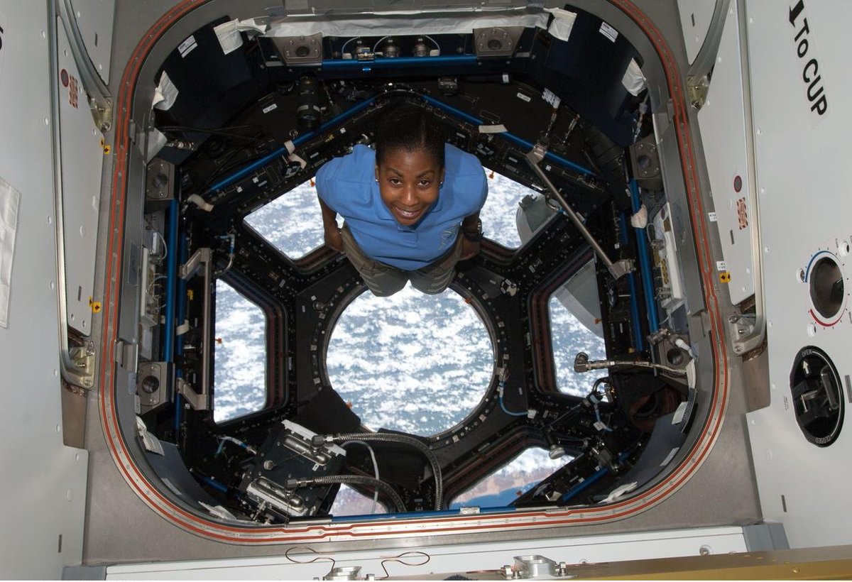 NASA_Johnson's tweet image. It&apos;s #WomensEqualityDay! @NASA trailblazers, like 3-time shuttle flyer @Astro_Stephanie, join us live for &quot;The Past, Present, and Future of Women in Space,&quot; to reflect on the contributions of women in space and STEM. Watch at 3 p.m. ET on nasa.gov/live.