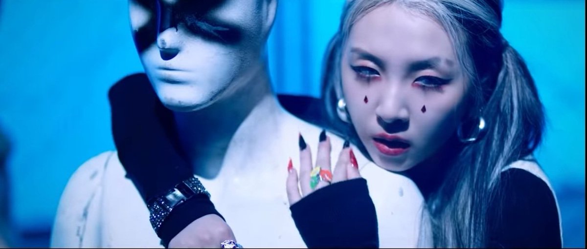 Lanehlima's tweet photo. Eu sou apaixonada por essa mulher, Pai amado, que obra divina!
#KARDISBACK #KARD_GUNSHOT #KARD #Jiwoo #ColorJocker https://t.co/wD2QvLKiaQ