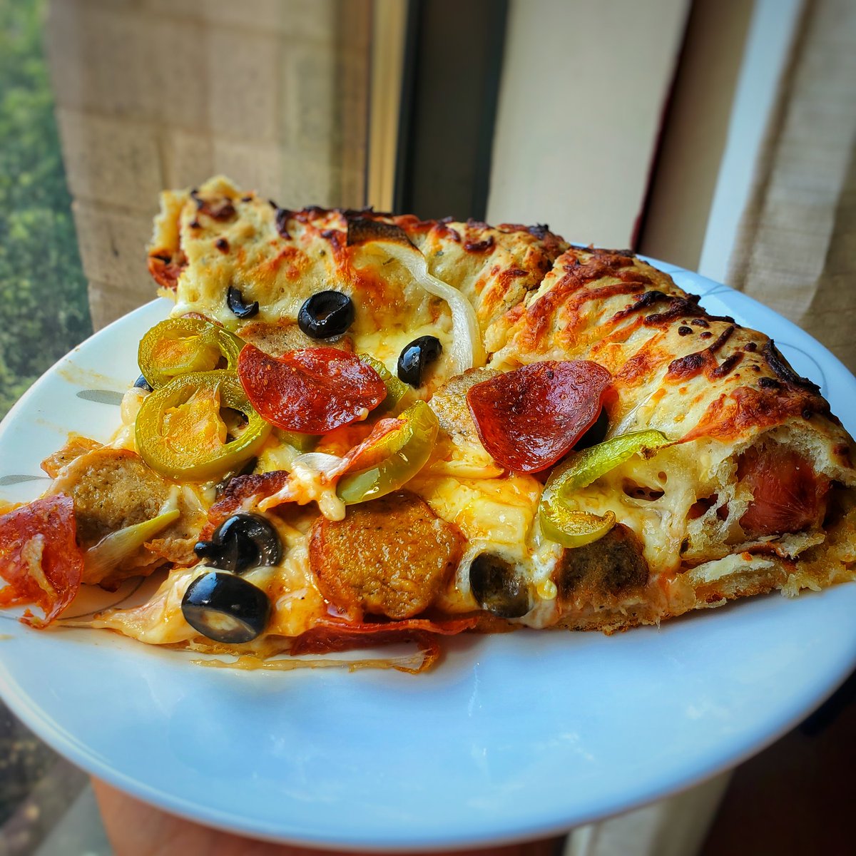 EmperorPigs's tweet image. Trans pizzas are pizzas.