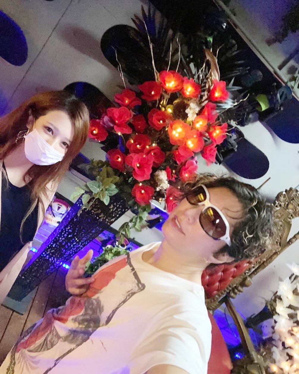 Dear Lovers 光る花 のショップ For You Flower Illumination さんインスタ更新 Gacktさんの事務所に大型スタンド花を納品させていただきました T Co 4ylq0bqbpj Gackt 光るお花 スタジオに新たな華やぎが仲間入り スタジオから配信の