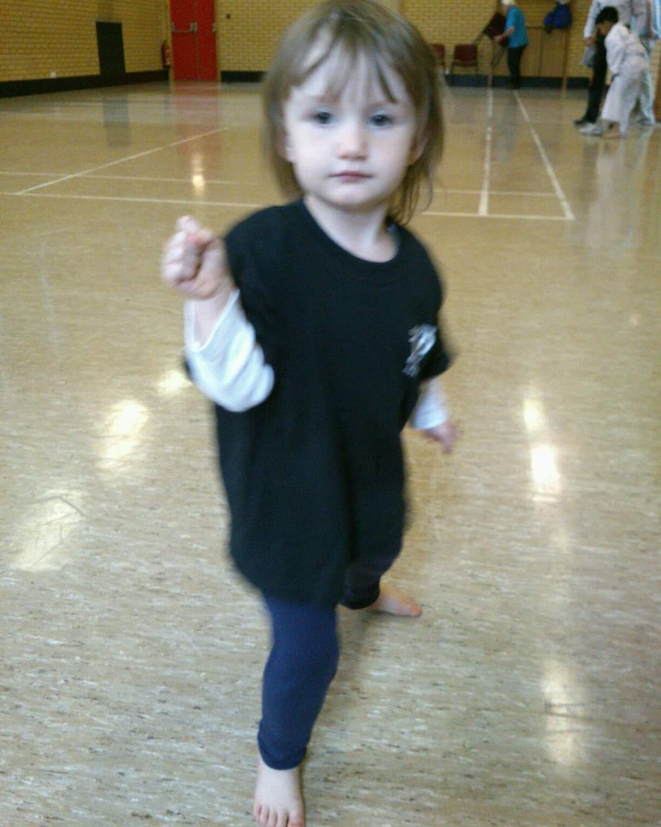 CctkdS's tweet image. Hi folks. We are Zooming tonight from 6pm till 7pm. Sorry I&apos;m a bit late! Between illness, work and appointments, I&apos;m a bit behind. 👊🥋💪