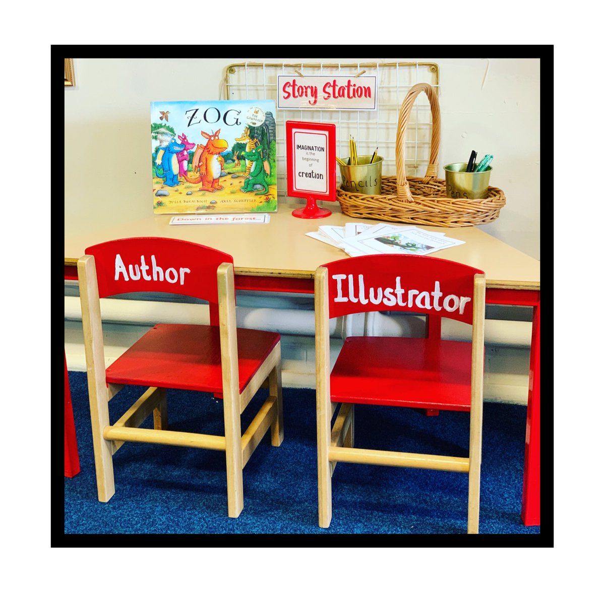 Mrs_LauraGee's tweet image. Thank you to @MissSewell3 for sharing this lovely idea from @littlecuriousbean.  We made it! Can’t wait for the children to use this #storystation 

Which chair would you sit in first? 🤔 @dc_litchfield which do you suggest? ✍️ 🎨 

#languageandliteracy #earlyyears #EYTagTeam