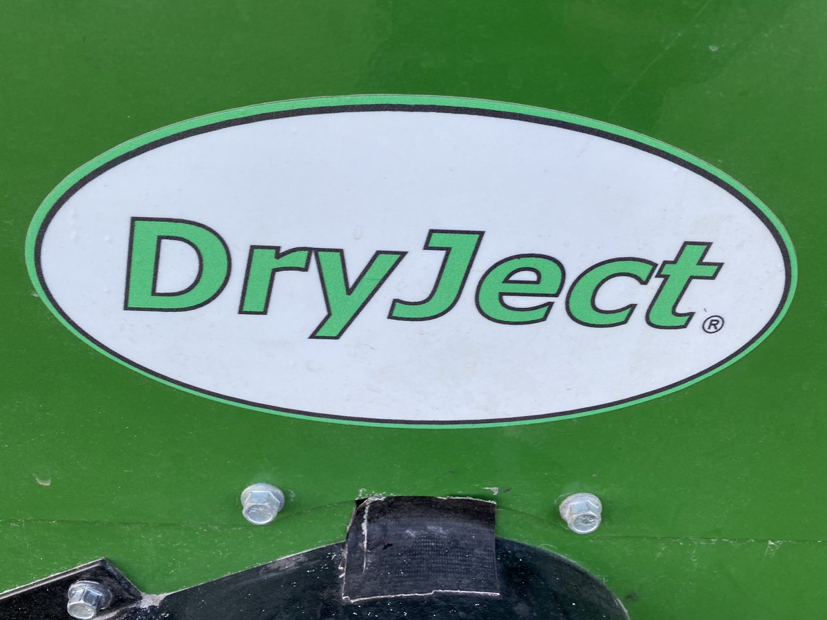 DryJect The Only Machine in the World that Aerates, Topdresses, and