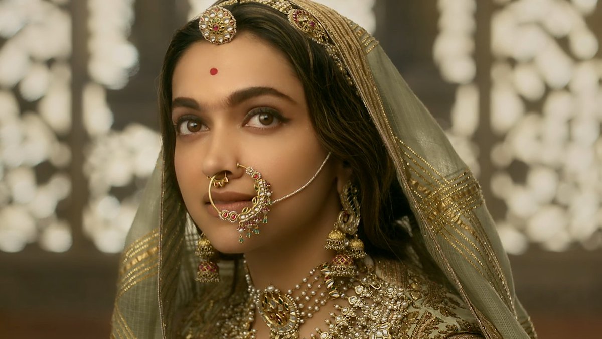 Some films dwell in memory for their aesthetical quality, they might not be extremely entertaining nor politically relevant. Yet they make a lasting impression on our mind. Deepika Padukone as Rani Padmavati (Sanjay Bhansali's Padmavat) - A Thread. 