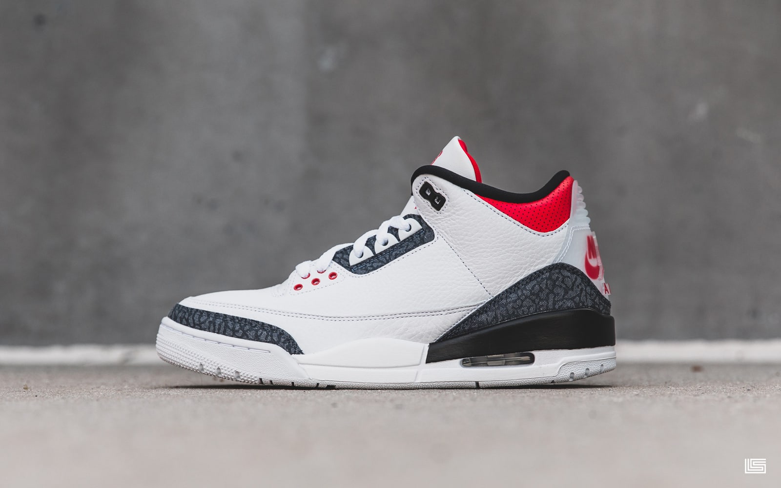 footaction jordan 3