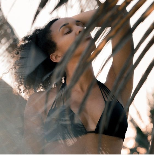 There’s still time to get that gorgeous glow this season - and you don’t need a holiday to make it happen! Read our Beauty Hacks For Giving You A Youthful Glow (hint: no finding the fountain of youth or face freezing necessary)
#beautyhacks #skincare 
boemagazine.com/2020/08/beauty…