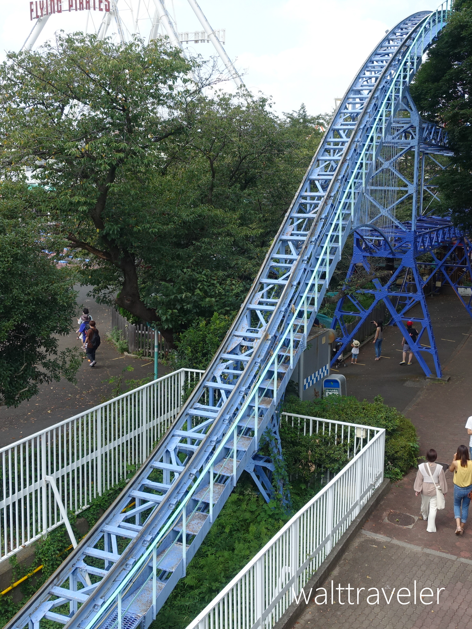 小林弘征 Ana Plt防衛修行中22 としまえんのジェットコースターのレール 遊園地やテーマパークなどにある ジェットコースターのレールを つい見てしまう レールだけでなく チェーンやブレーキなど 変なところに目が行ってしまう 奥が深い