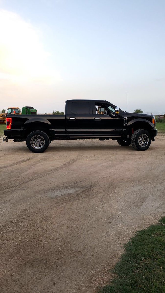 BrileyJohnson11's tweet photo. Whatever worthless POS in midland Texas that stole my truck last night. Go to hell. Anyone sees my truck around plz lmk! https://t.co/KzrZSuFXMJ
