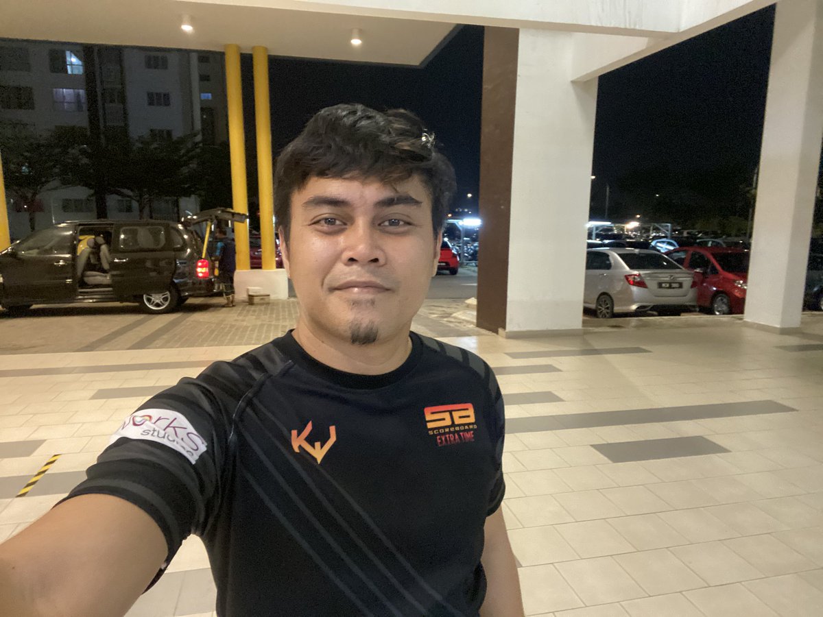 HanifMiswan17's tweet photo. Hey Everyone, sudahkah anda berlari hari ini?
Siapa pernah tengok #Scoreboardextratime di TV9 angkat tangannnnn! https://t.co/1aMWRxtRbC