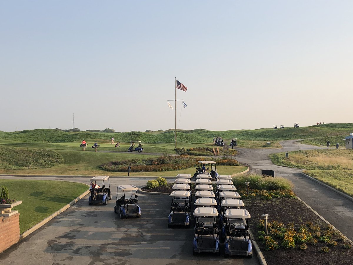 HarborsideGolf's tweet photo. Great day for an outing! Going to be a hot one! #hydrate #golfisgreat https://t.co/NuIO8CZLjn