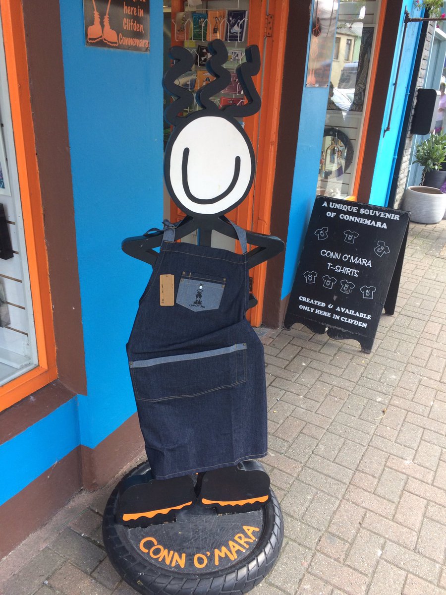 What’s cookin’ good lookin’!! Conn O’Mara aprons €30