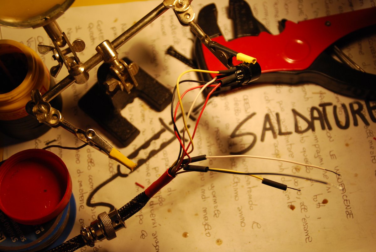 GiovanniLerda's tweet image. Day of wiring, welding and testing...
KAUDA is almost ready! 👨‍💻

✅ OFFICIAL WEBSITE:lerdagiovanni.wixsite.com/kauda

🤖 Instructables: instructables.com/id/KAUDA-Robot…

#KAUDA #RoboticArm #Robotics #DIY #Robot #Instructables #Arduino #electronics