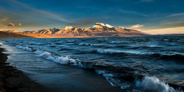 Conditions.Where as Rakshyastal is constantly stormy and turbulent .Where Mansarover presents an inviting appearance ,no one even love to touch the water of Rakshastal .