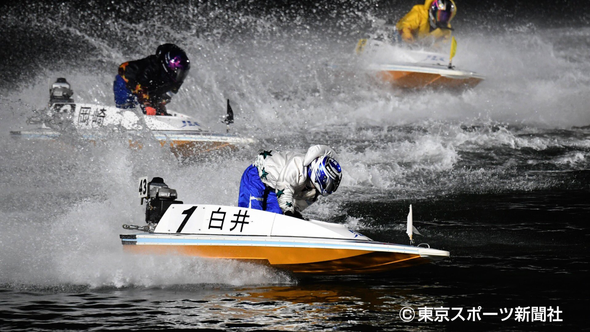 東スポ写真部 下関ボートｓｇメモリアル 年8月26日 2日目 ボートレース下関 2日目12ｒ1着 白井英治選手 白井英治 山口80期 ボートレースメモリアル ボートレース下関 Tokyosportsboat Shimonosekiboat 東スポ T Co Tiy8cz2eqo