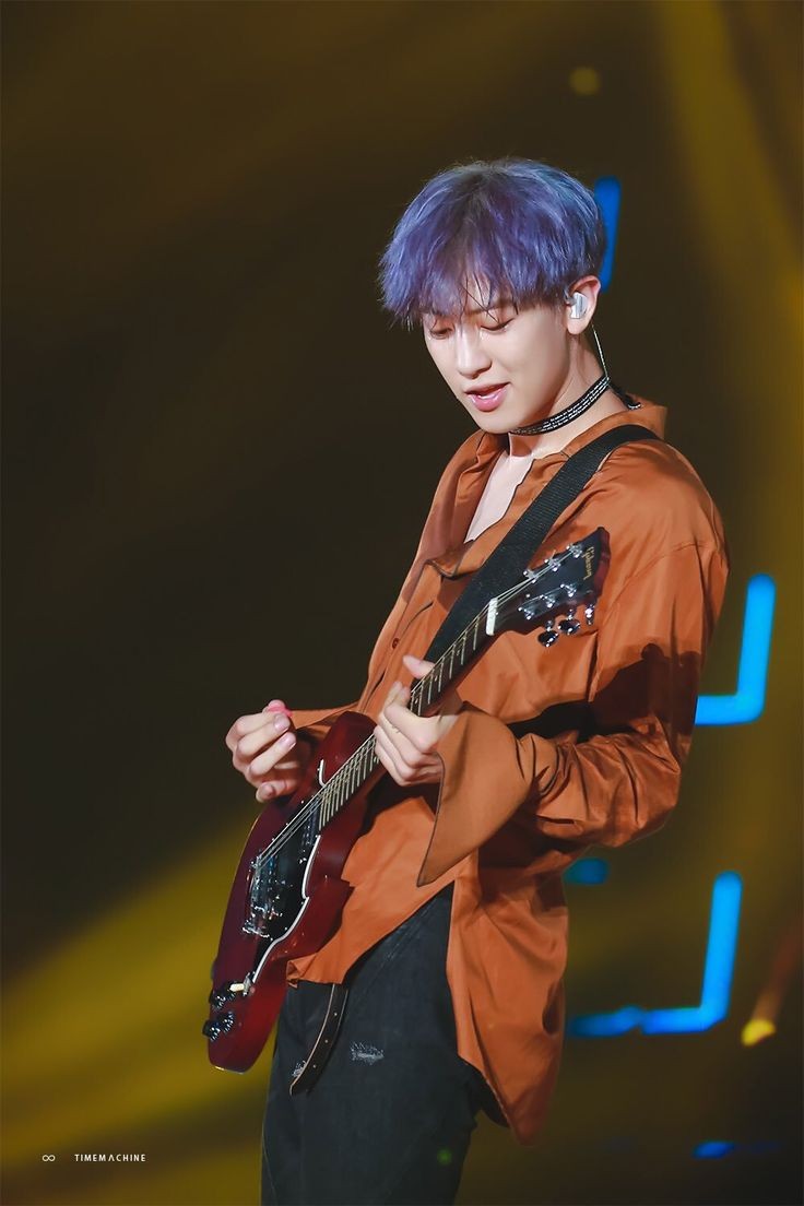 guitarist chanyeol is living in my mind for free