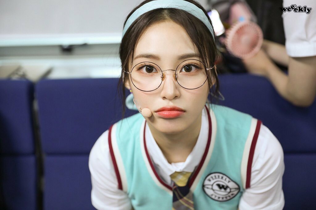 Liebesbrief ZOA& #39;S POUT // a very soft & important thread https://abs.twimg.com/emoji/v2/... draggable=