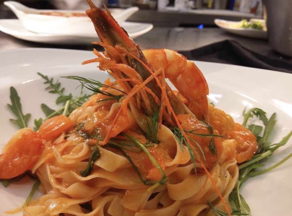 LaWesterham's tweet photo. 🍴 Tagliatelle gamberi e cozze is an absolute speciality here at the restaurant &amp; tastes as good as it looks! Book in this weekend for award winning food &amp; an unforgettable fine dining experience..😍🍤🍜👨‍🍳

01959 443118

#mouthwatering #food #Westerham #kent #signaturedish https://t.co/R0WaPmtiwk