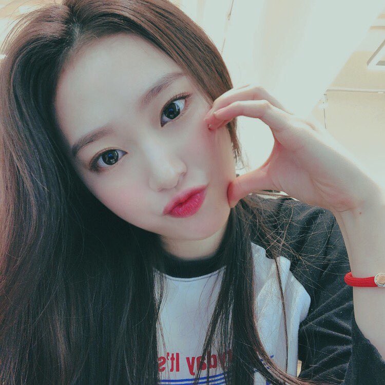 Liebesbrief ZOA& #39;S POUT // a very soft & important thread https://abs.twimg.com/emoji/v2/... draggable=