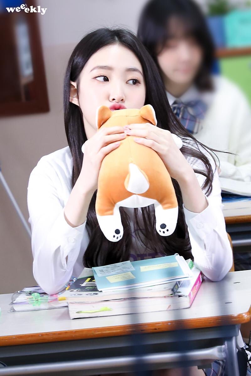 Liebesbrief ZOA& #39;S POUT // a very soft & important thread https://abs.twimg.com/emoji/v2/... draggable=